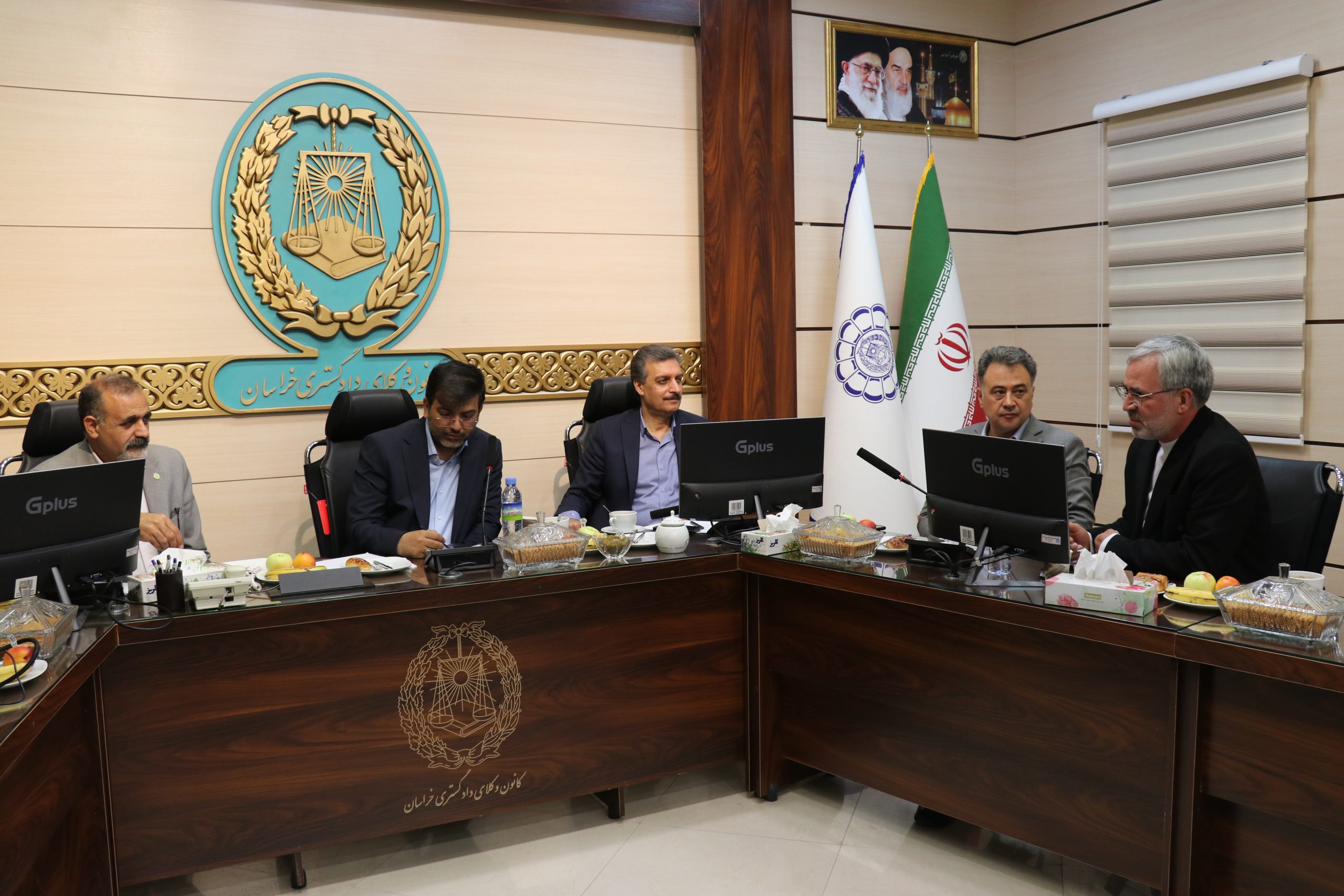 صفحه نخست فارسی